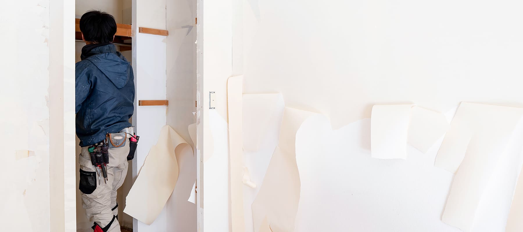 04壁紙（クロス）の張り替え